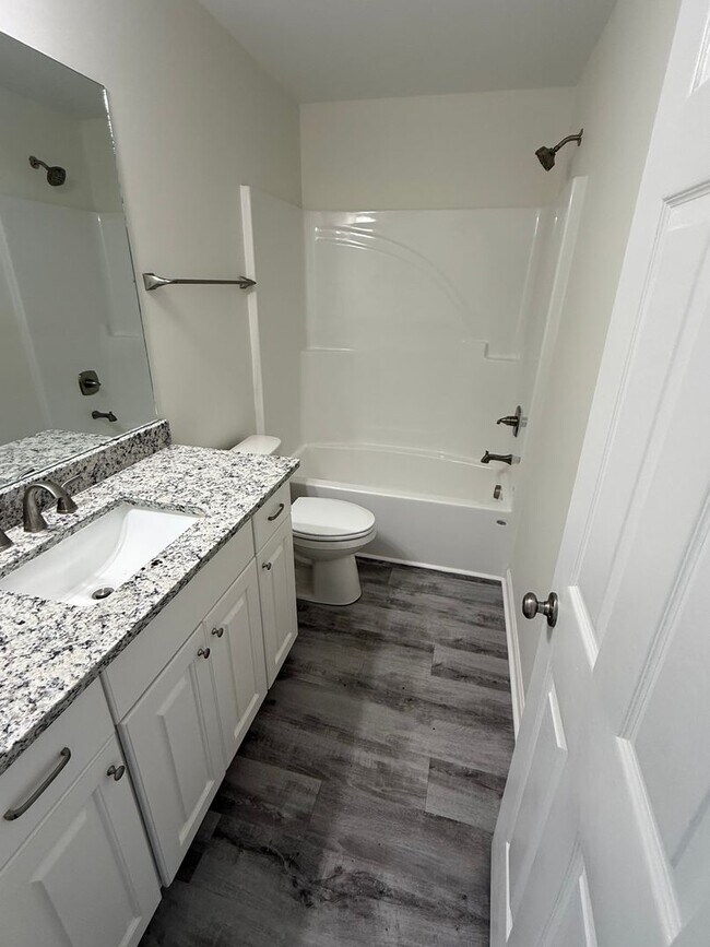 Building Photo - Brand New Build!