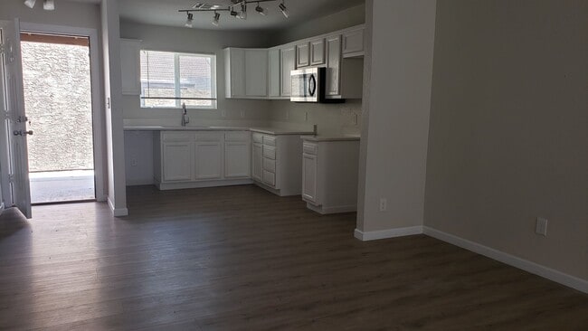 Primary Photo - Remolded 3 Bedroom 2 Bathroom in Central P...