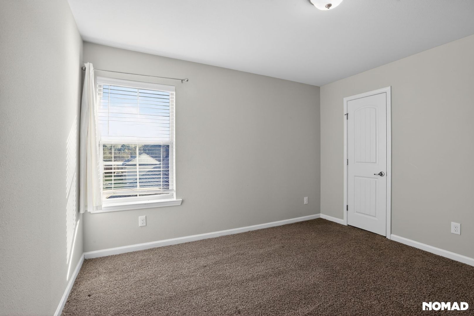 Building Photo - 3274 E Blue Heron Dr