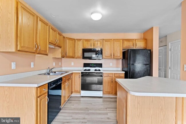 Building Photo - 118 Buckley Dr