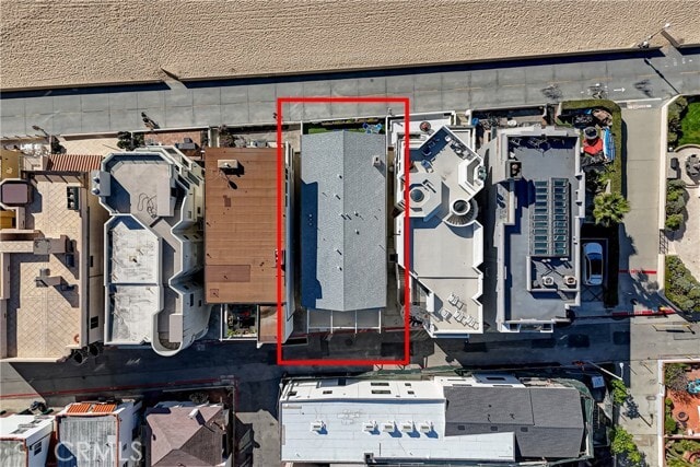 Building Photo - 532 The Strand