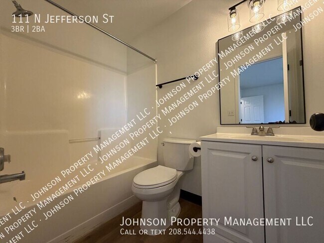 Building Photo - 111 N Jefferson St