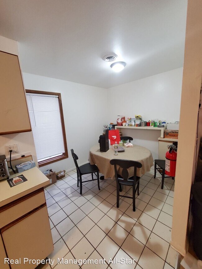 Building Photo - 2 br, 2.5 bath House - 24 Courtlandt Street