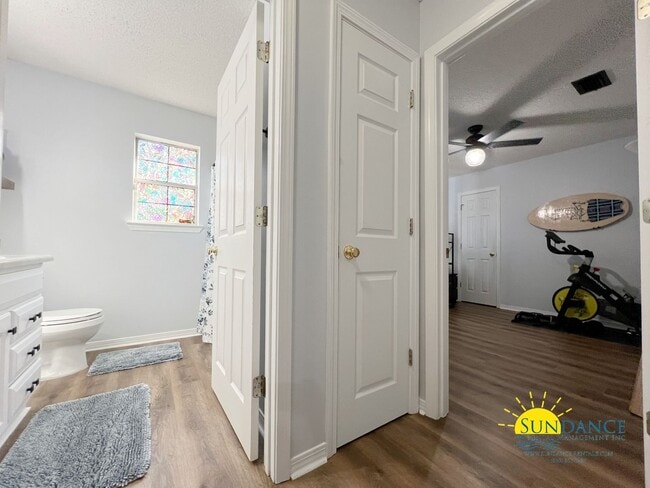 Building Photo - 3 Bedroom Home in Waterford Estates in Mary Esther!