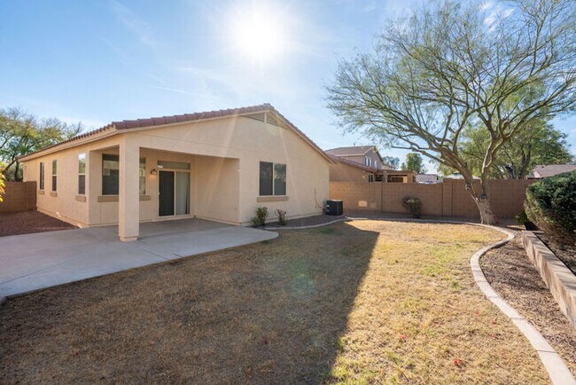 Building Photo - 3 bedroom Home!!