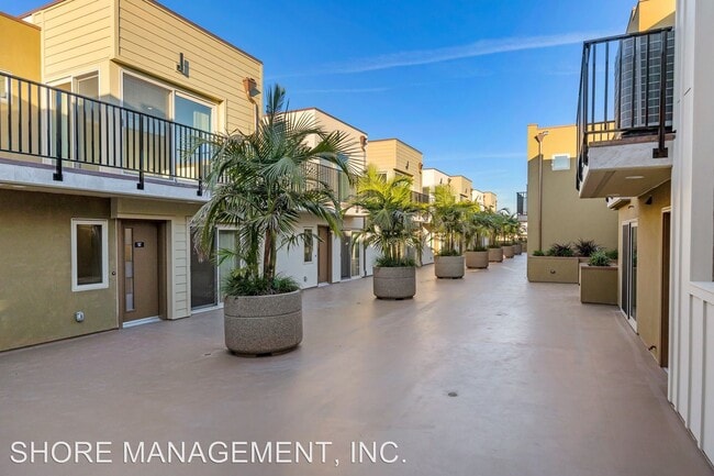 Building Photo - 808 Reed Ave