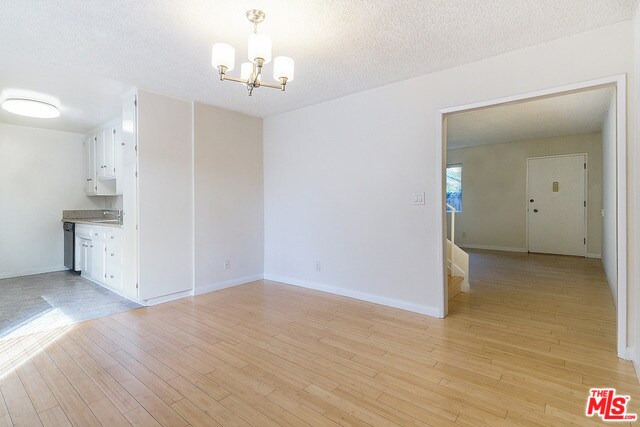 Building Photo - 2803 Arizona Ave