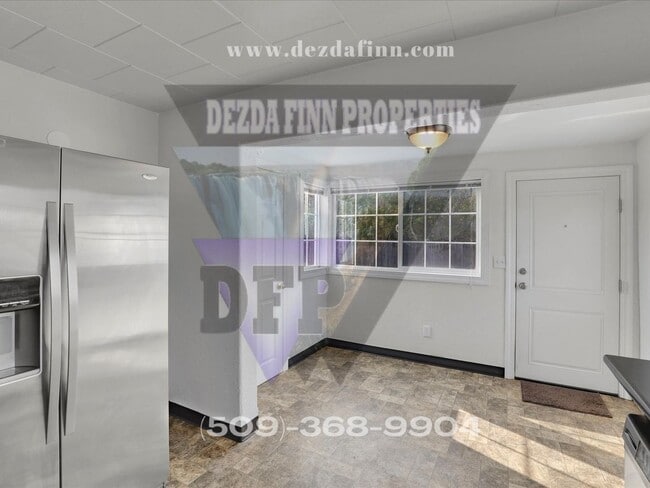 Building Photo - 2 Bed, 1 Bath in NE Spokane Valley Availab...