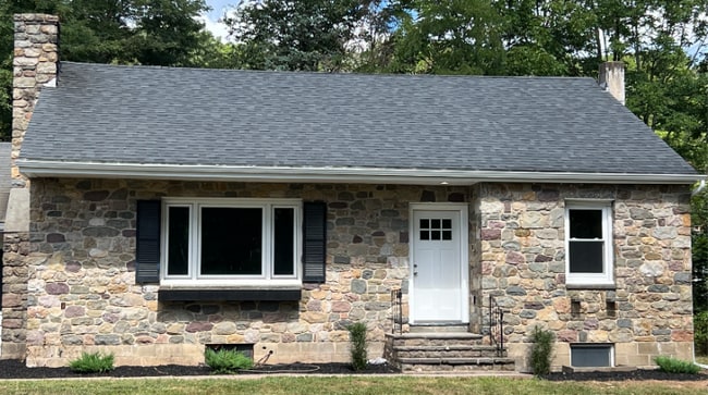 Building Photo - 2013 Howells Ln