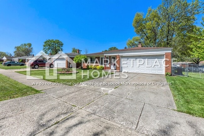 Building Photo - 25161 Patricia Ave