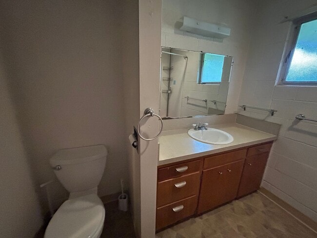 Building Photo - 2856 Calecita Way