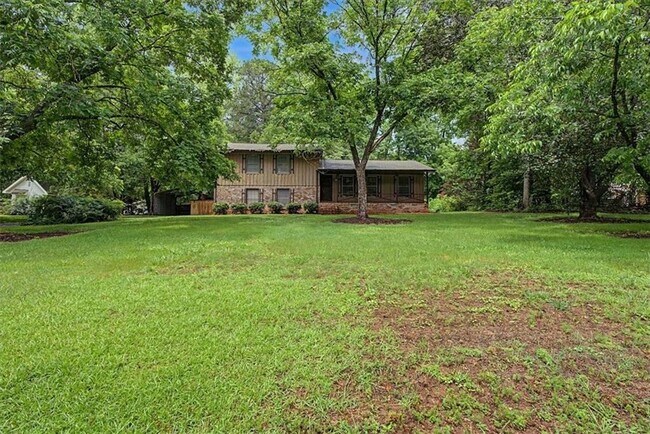 Building Photo - 2985 Fredrick Dr