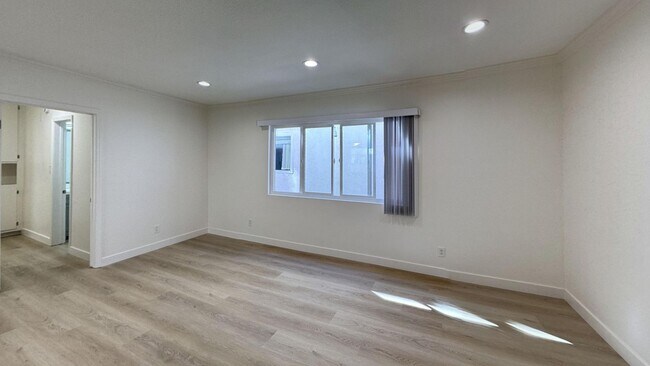 Building Photo - 2607 Abbot Kinney Blvd