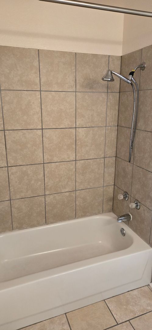 Building Photo - 4607 Mustang Dr