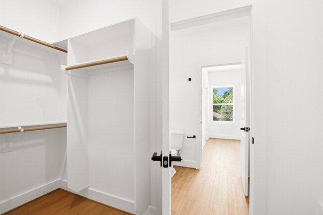 Building Photo - 7841 Sunnyhill St