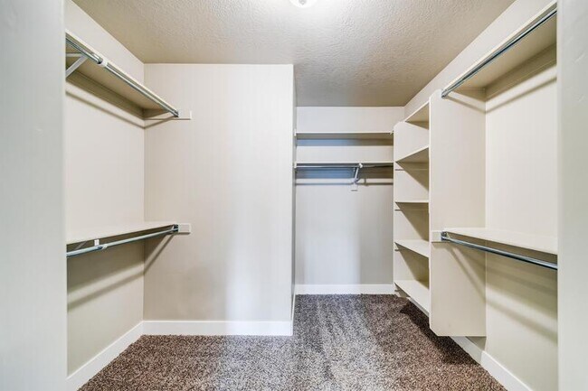 Building Photo - 2494 N Cormac Pl