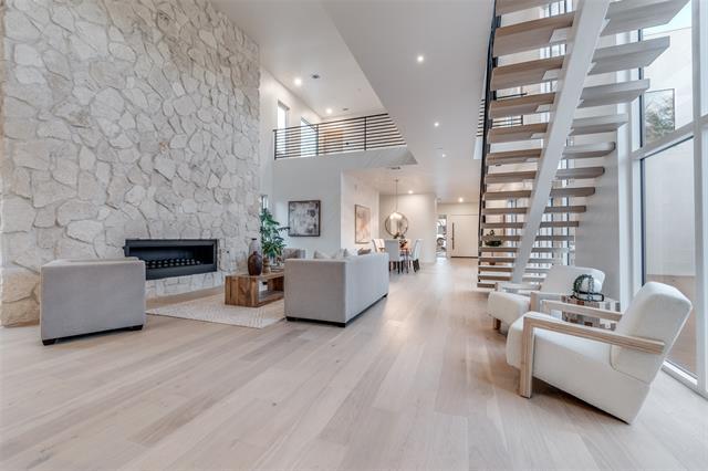 Building Photo - 3821 Beechwood Ln