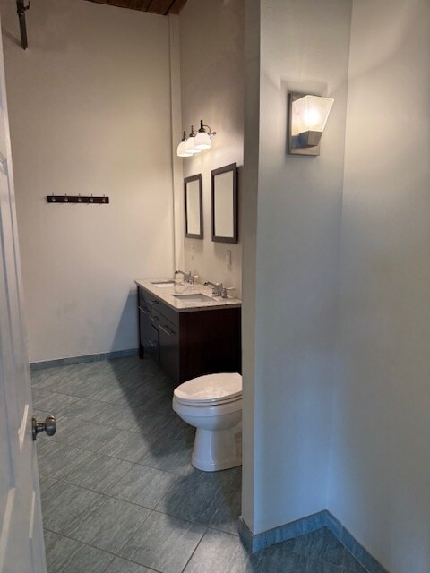 Building Photo - 3500 Sunnyside Ave