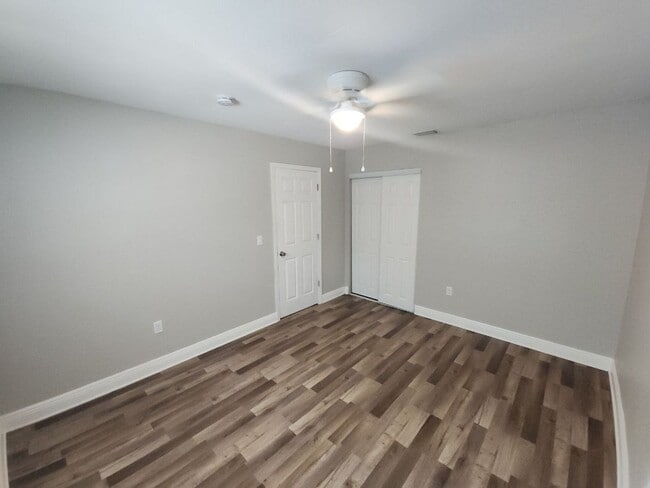 Building Photo - New Remodeled - 3 Bedroom 2 Bath Duplex - 2 Assigned Parking Spaces