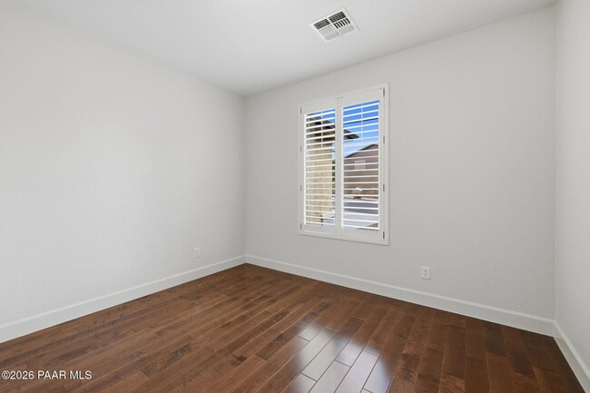 Building Photo - 1000 N Wide Open Trail