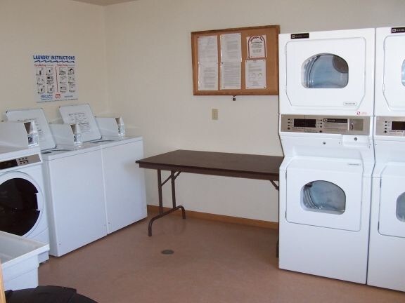Laundry Facility - Chapita Hills Apartments