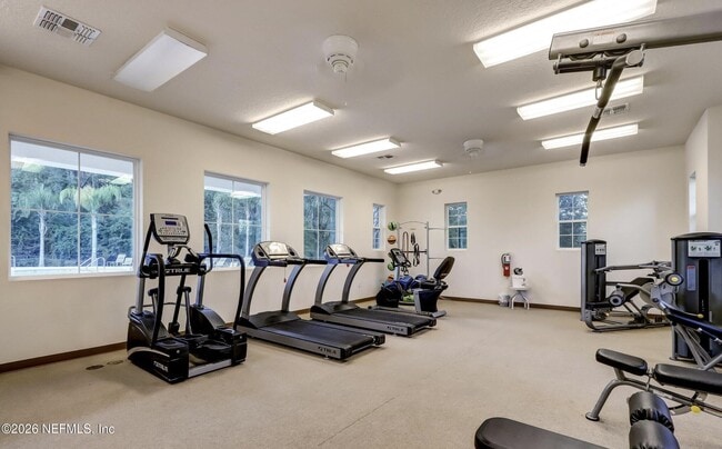 Building Photo - 15677 Moss Hollow Dr