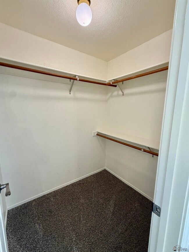 Building Photo - 10707 Calle Raquel