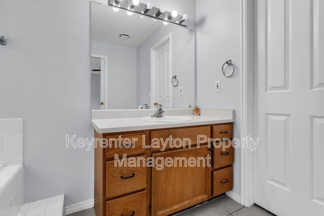 Building Photo - 2339 Lindsay Wood Ln