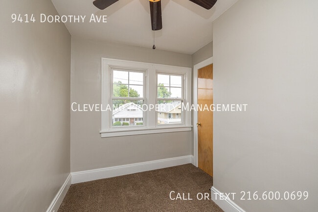 Building Photo - 9414 Dorothy Ave