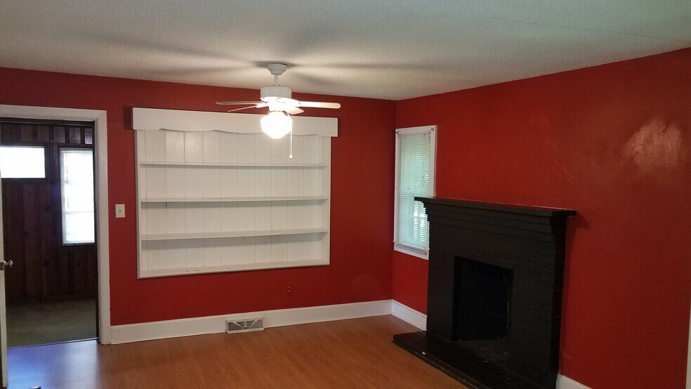 Building Photo - 1561 Lovett St
