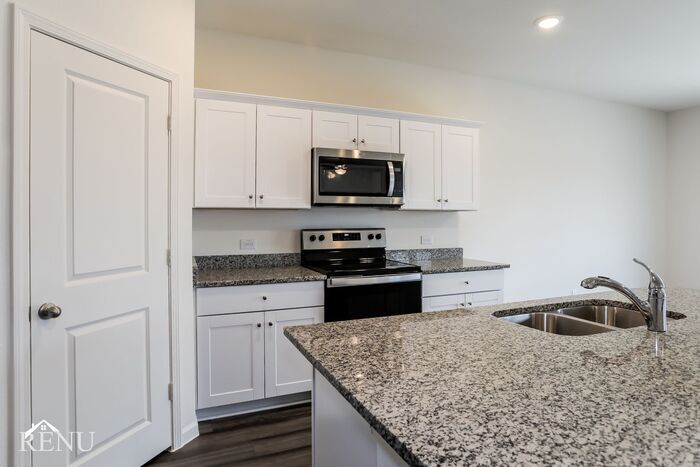 Building Photo - 1616 Ancer Wy