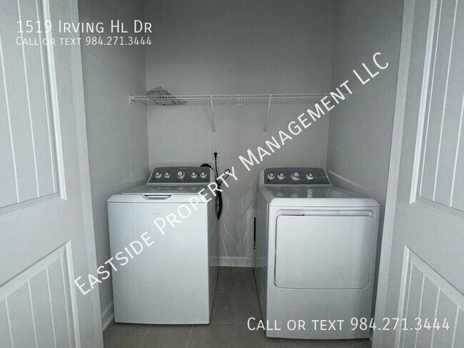 Building Photo - 1519 Irving Hl Dr