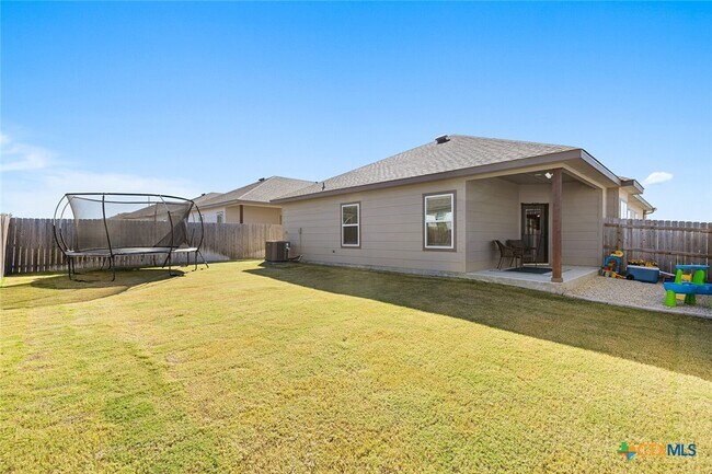 Building Photo - 1422 Fiddle Wood Wy