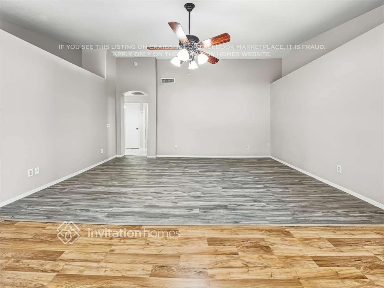 Building Photo - 12480 N 83rd Dr