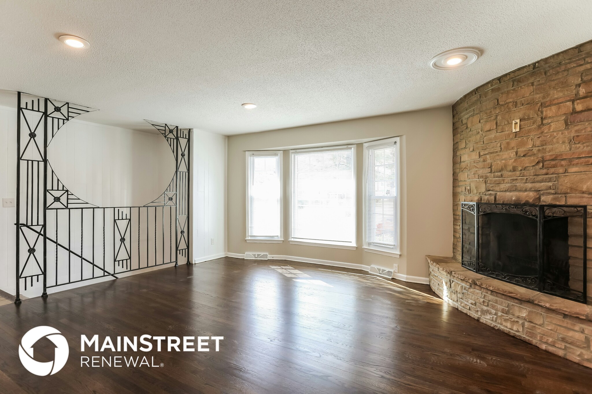 Building Photo - 9311 Hayes Dr