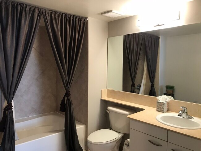 Building Photo - 2080 S Ocean Dr