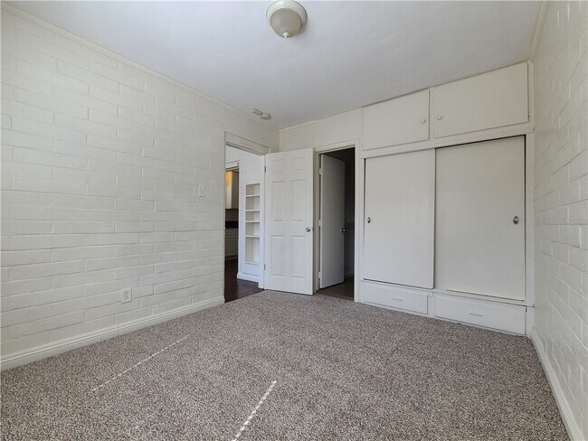 Building Photo - 3447 4th St