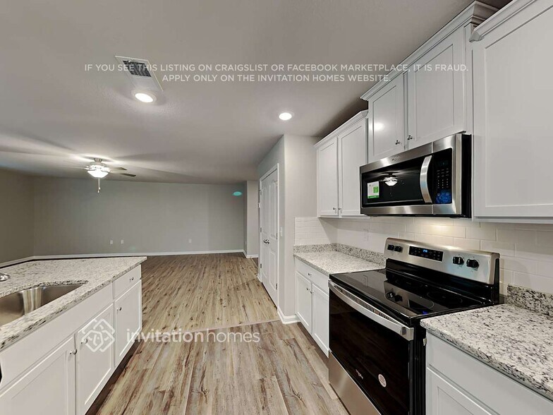 Building Photo - 9225 Creedmore Hills Dr