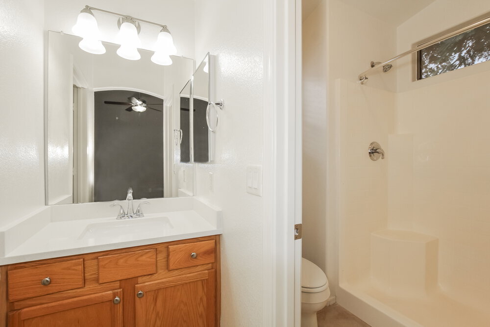 Building Photo - 13928 N 133rd Ln