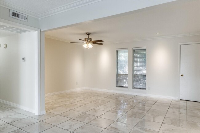 Building Photo - 5086 Matilda St