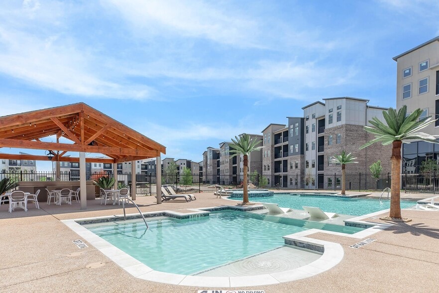 Building Photo - 3751 Heritage Towne Blvd.