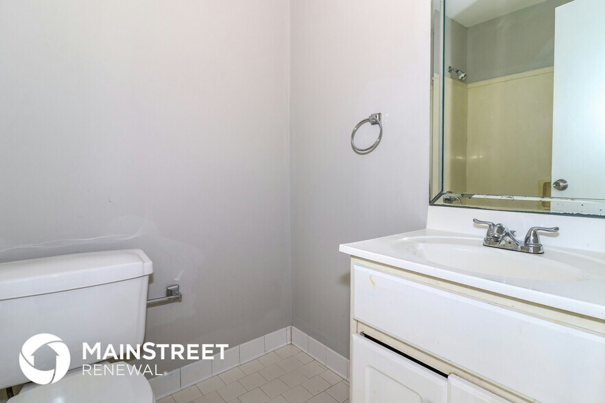 Building Photo - 2336 Morning Vista Dr