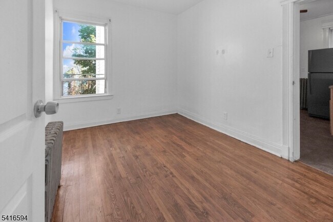 Building Photo - 19 N 7th St