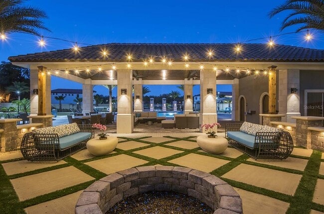 Building Photo - 8202 Via Vittoria Way