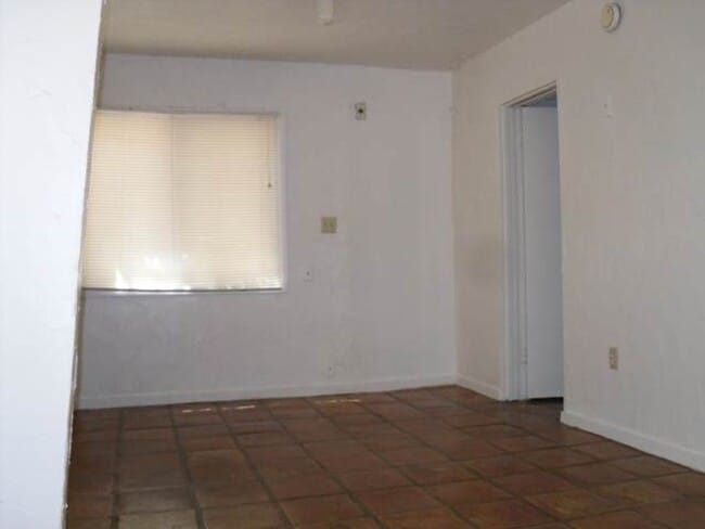 Building Photo - A nice one bedroom/ one bath home for rent.