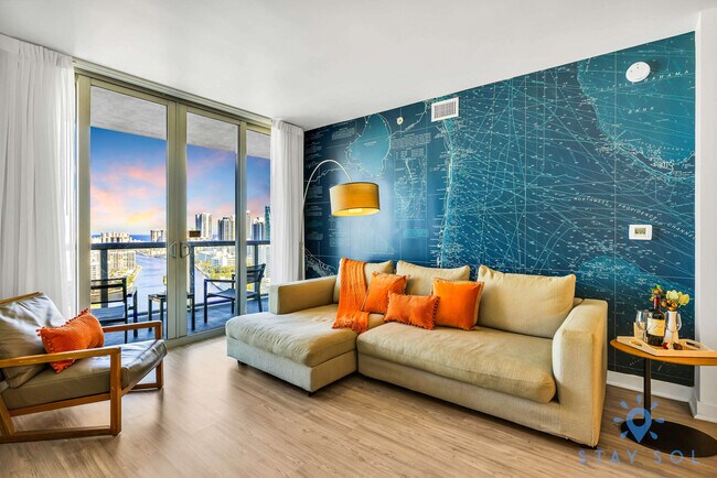 Building Photo - 2602 E Hallandale Beach Blvd