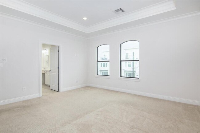 Building Photo - 1508 Johnson St
