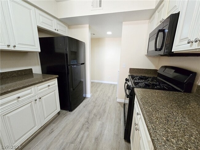 Building Photo - 2817 Crystal Lantern Dr