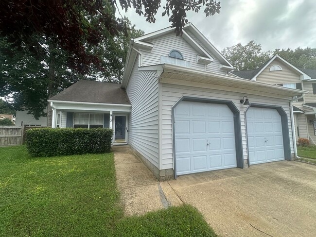 Building Photo - Call or Text Amanda Tate for more informat...