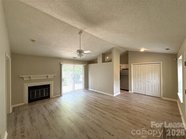 Building Photo - 2720 Von Thuringer Ct